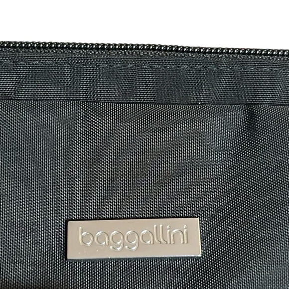 Baggallini Canyon Bag Crossbody in Black - Picture 7 of 9